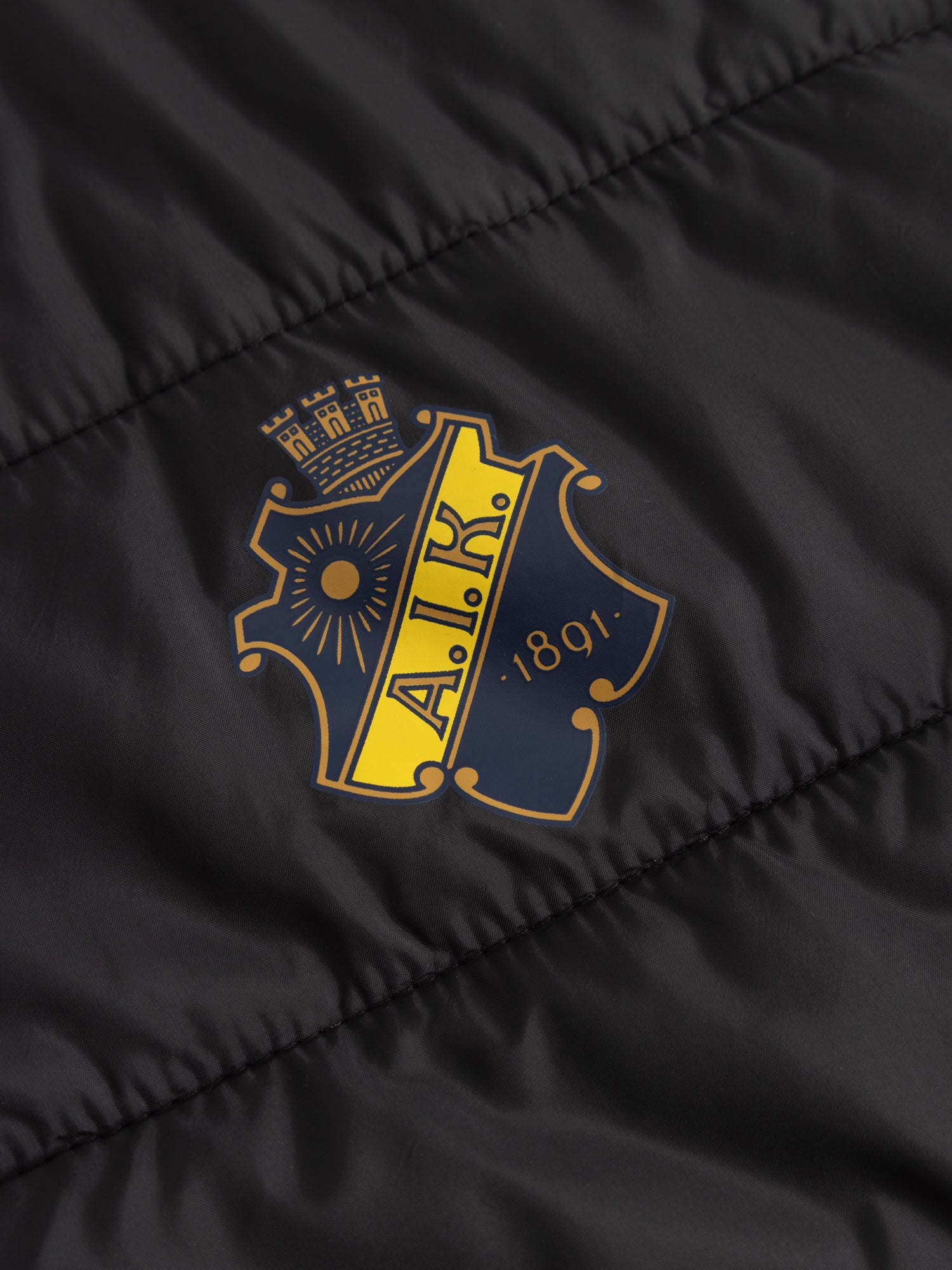 Hybrid Pro Jacket sköld