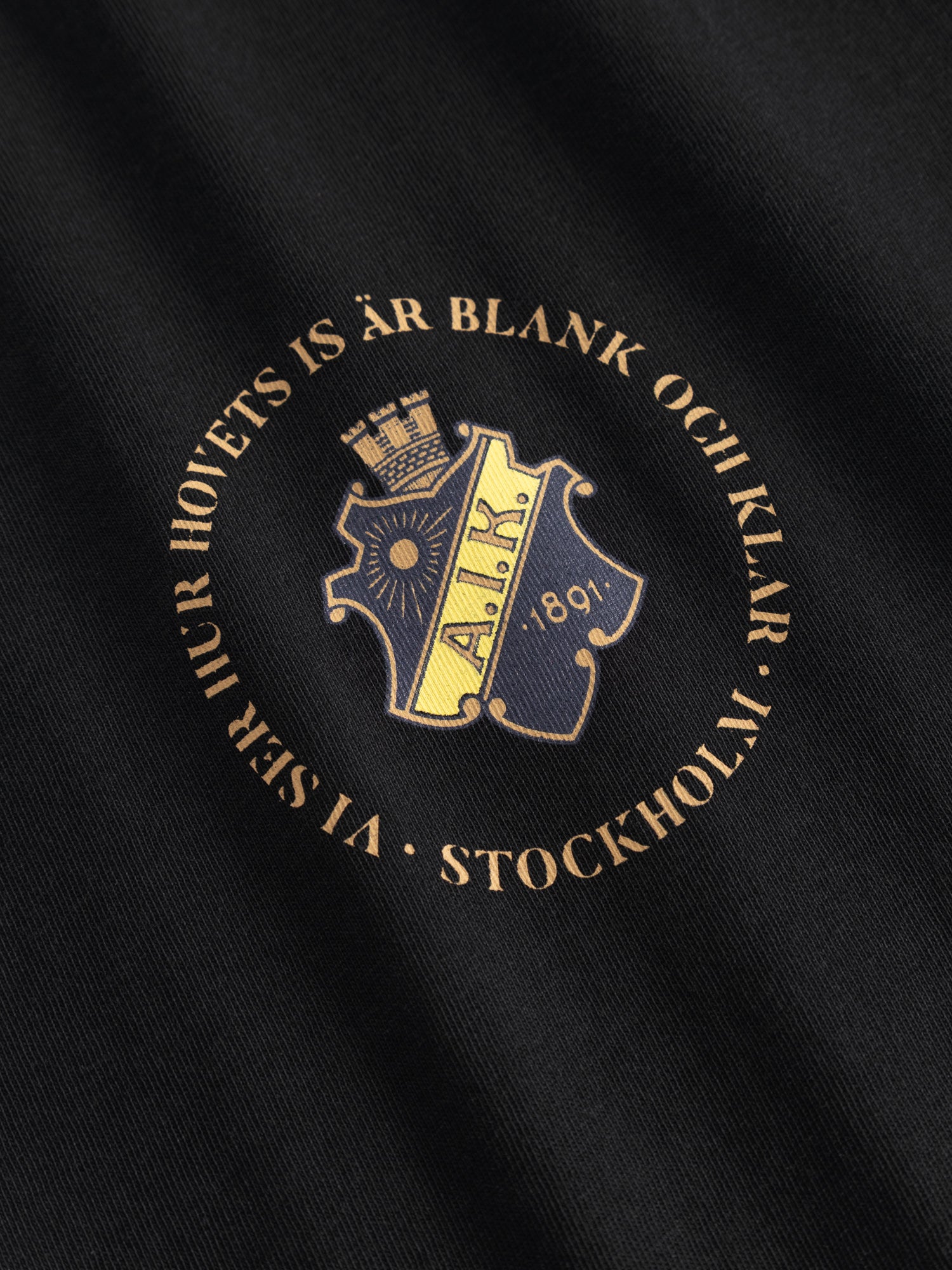 T-shirt sköld Hovets is är blank